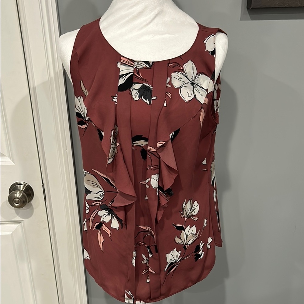Loft Elegant Floral Sleeveless Blouse